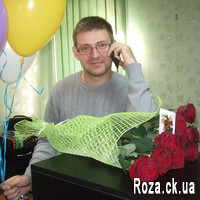11 roses in the grid - Photo 6