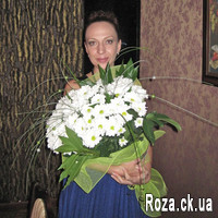 Bouquet of white chrysanthemums - Photo 1