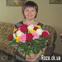 Bouquet of short roses - Photo 1