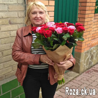 Bouquet of pink and red roses - Photo 1