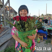 A bouquet of roses for a man - Photo 3
