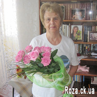 Cascading bouquet of 11 pink roses - Photo 2