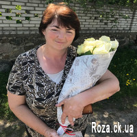 Cascade bouquet of white roses - Photo 12