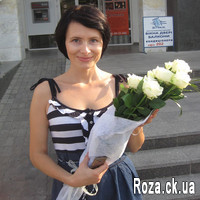 Cascade bouquet of white roses - Photo 6