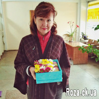 Box of flowers with macaroons - Photo 1
