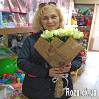 Beautiful bouquet of 25 white roses - Photo 1