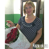 Trendy bouquet of red roses - Photo 4