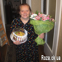 Gentle bouquet of alstroemerias and chrysanthemums - Photo 1