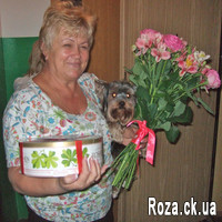 Pink roses and alstroemerias in bouquet - Photo 2