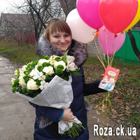 Strict bouquet of roses, alstromeries and chrysanthemums - Photo 1