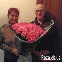 Classy bouquet of pink roses - Photo 1