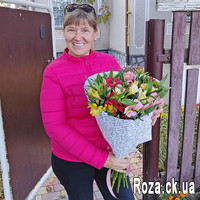 Classic bouquet of alstroemerias - Photo 8