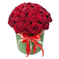 25 red roses in a box