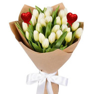 25 white tulips with decorative hearts