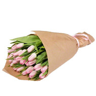 Delightful bouquet of pink tulips