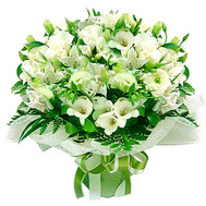 Bouquet white roses and alstromeries