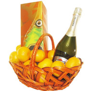 Gift basket with elite champagne