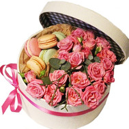 Round box with spray rose and macarons