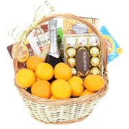 Gift grocery basket for a woman