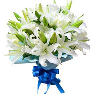 Large bouquet of lilies
