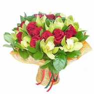 Bouquet of orchids and roses