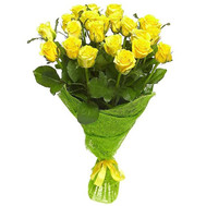 An excellent bouquet of yellow roses