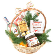 Christmas basket with Martini and sweets