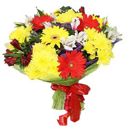 Bouquet of roses, gerberas and alstroemerias