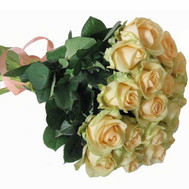 Bouquet of beautiful cream roses