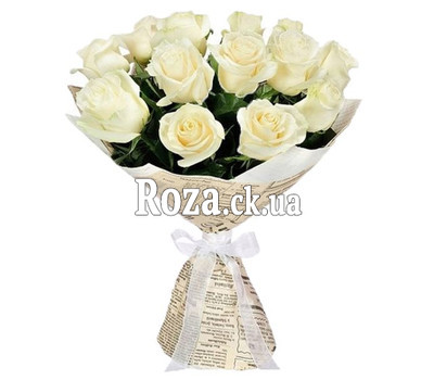 15 white roses in paper