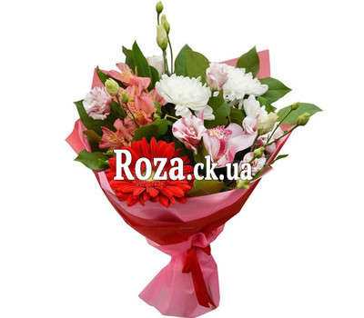 Elegant bouquet with alstroemeria