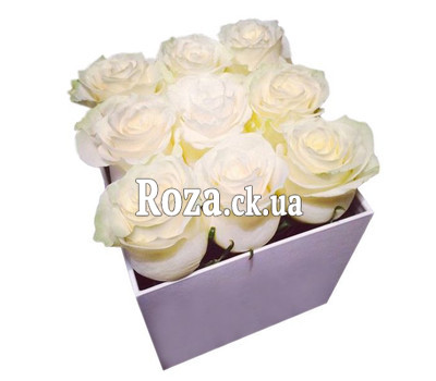 Small square box with roses