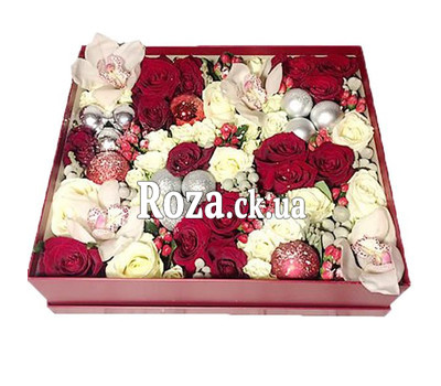 Новорічна коробка з трояндами й орхідеями