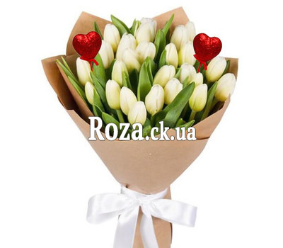 25 white tulips with decorative hearts