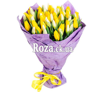 Non-standard bouquet of tulips