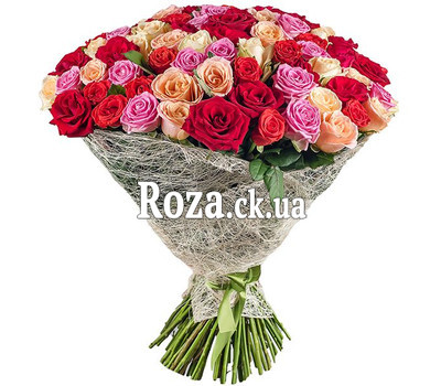 An excellent bouquet of 101 roses