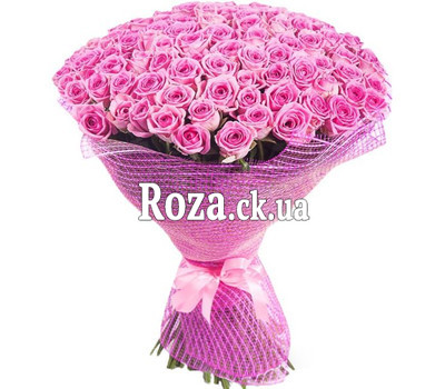 Large bouquet of pink roses