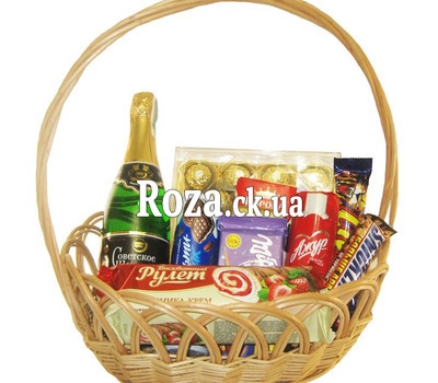 Gift basket with sweets