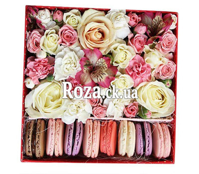 Нежная Flower Box c Macarons