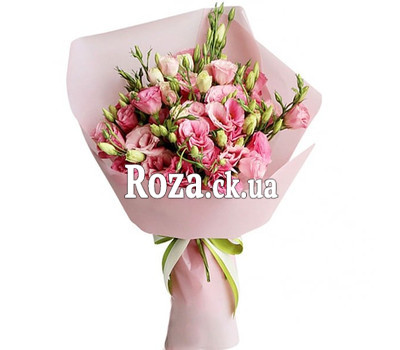 11 pink eustoma in elegant decoration