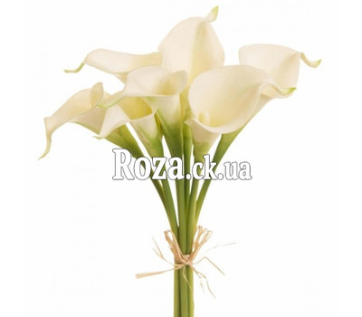 White callas in a small bouquet