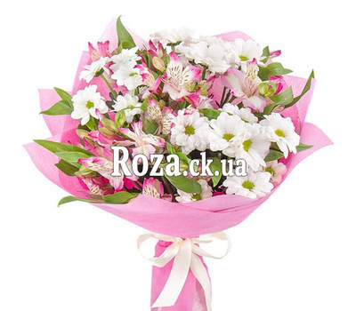 Gentle bouquet of alstroemerias and chrysanthemums