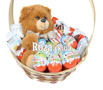 Кошик з кіндерами і Ведмедик 4