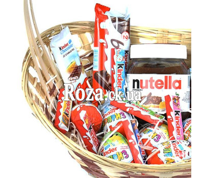 Kinder sweets basket 2
