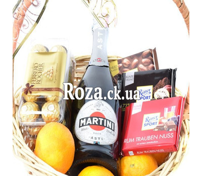 Gift basket with imported chocolate