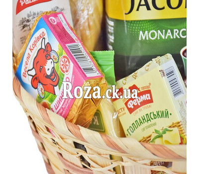 Gift basket with coffee
