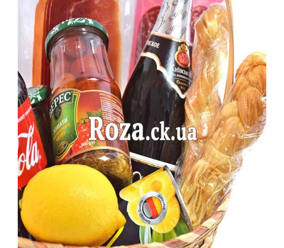Festive basket of champagne products 2