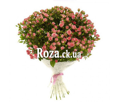Bouquet of bush roses