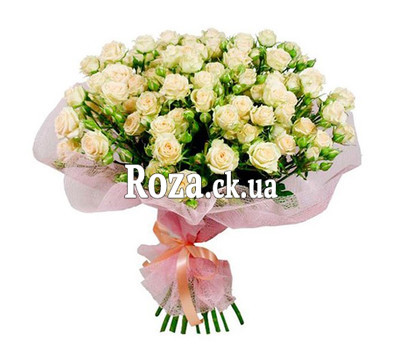 Bouquet of bush roses