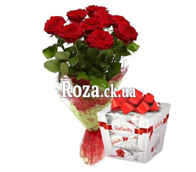 Bouquet of roses and Raffaello